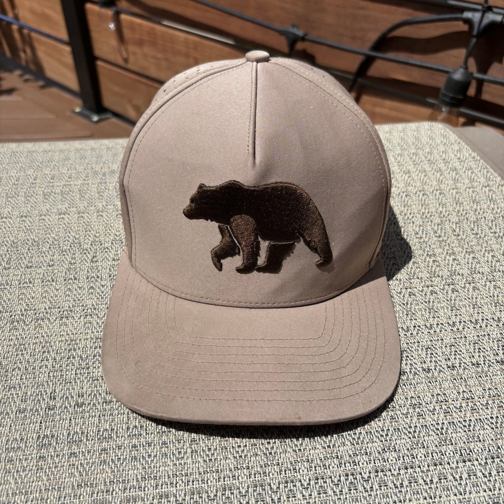 Waggle Golf Hat Mens OSFA Tan Excellent Grizzly Bear Performance Snapback
